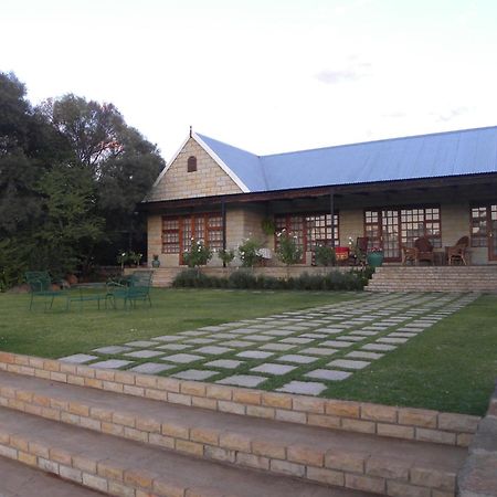 Olive Hill Country Lodge Bloemfontein Exteriör bild