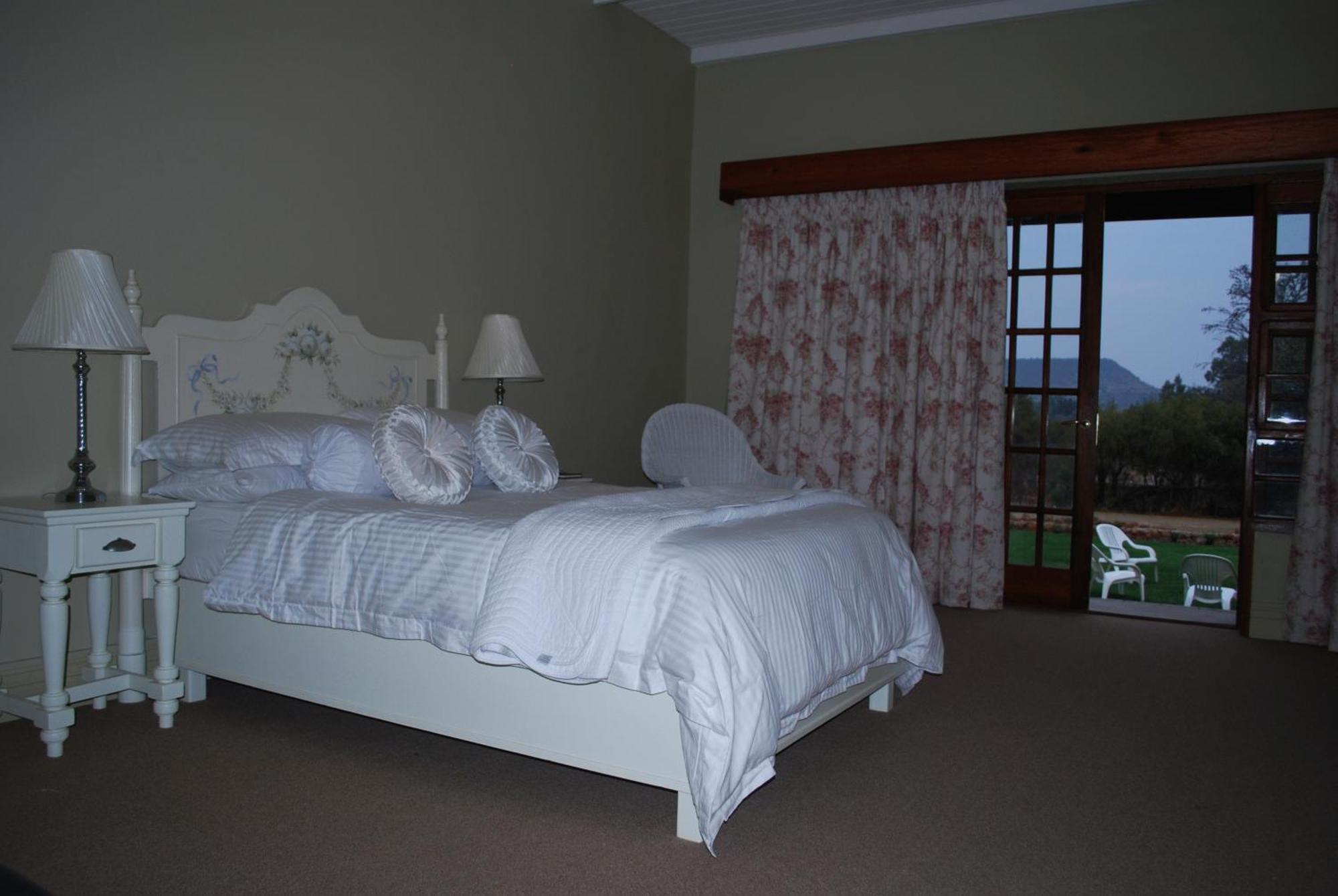 Olive Hill Country Lodge Bloemfontein Exteriör bild