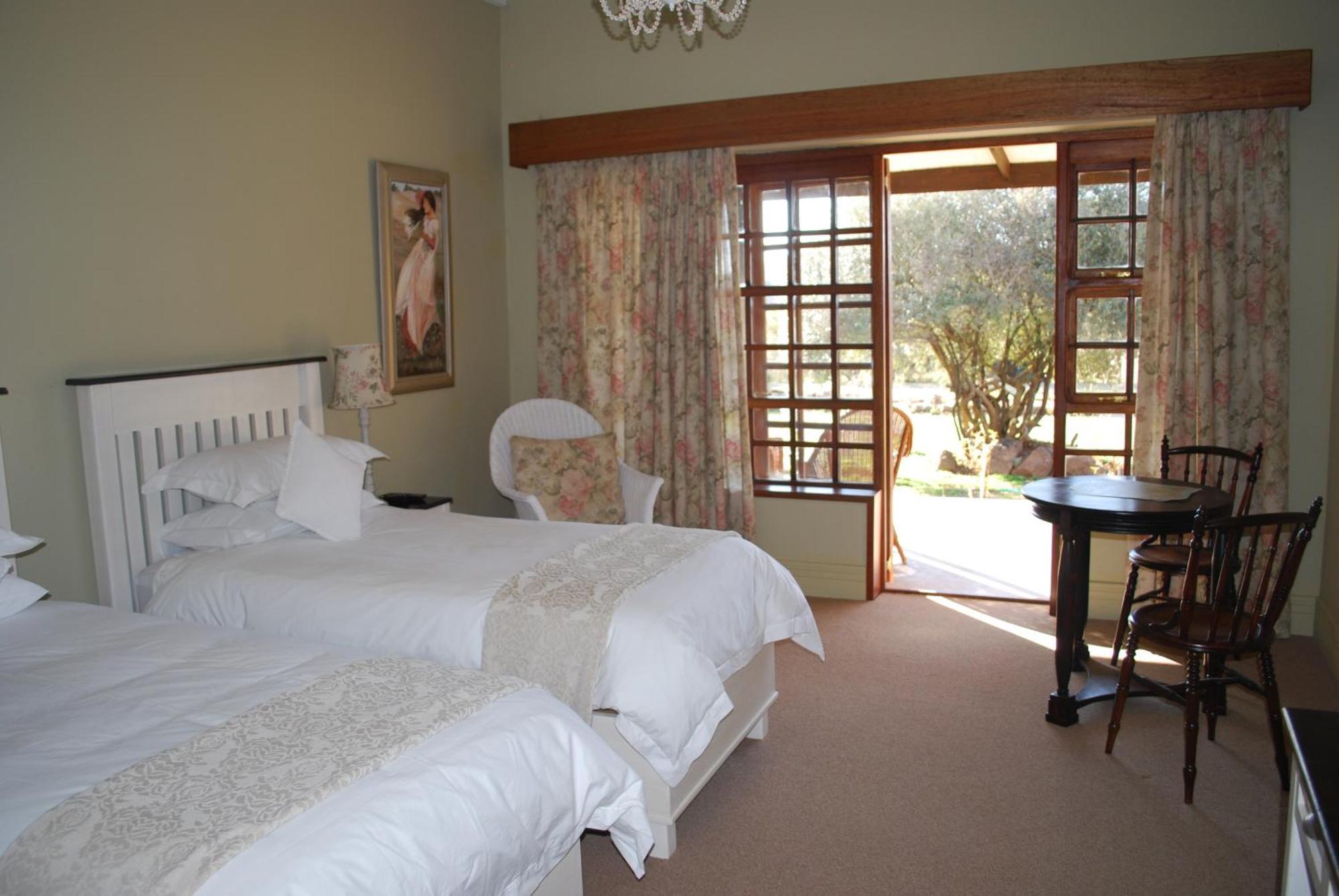 Olive Hill Country Lodge Bloemfontein Exteriör bild