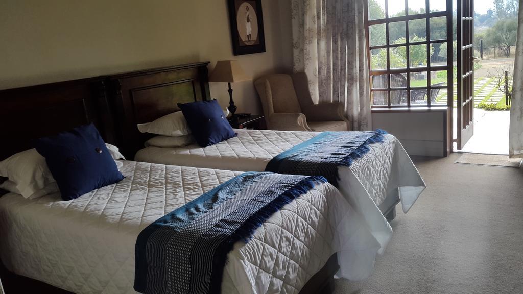 Olive Hill Country Lodge Bloemfontein Exteriör bild